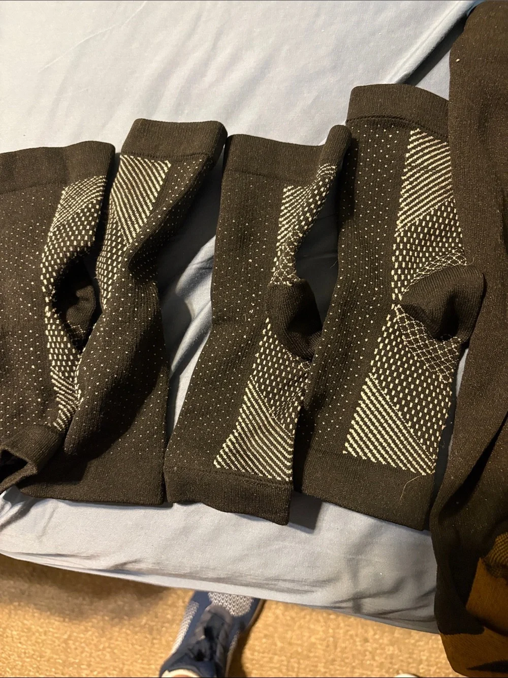Unisex Black compression socks, 4 closed toe, 2 open toe. Worn very little.
